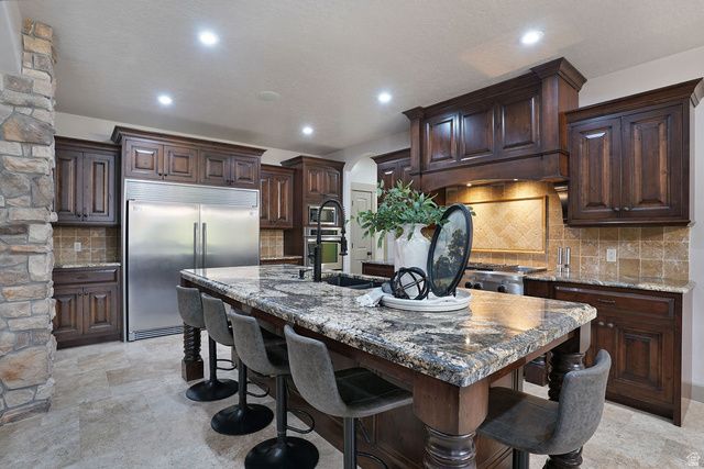 858 E 600 S, Santaquin, UT 84655