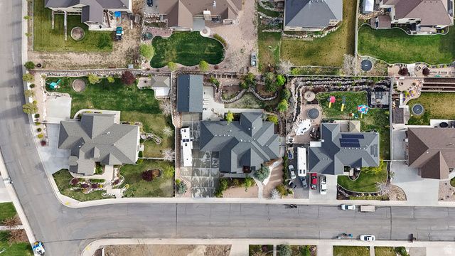 858 E 600 S, Santaquin, UT 84655