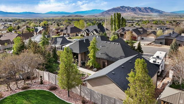 858 E 600 S, Santaquin, UT 84655