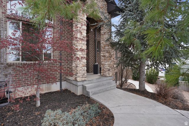 858 E 600 S, Santaquin, UT 84655