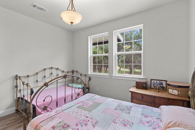 792 ALAMO BEACH RD, Pipe Creek, TX 78063