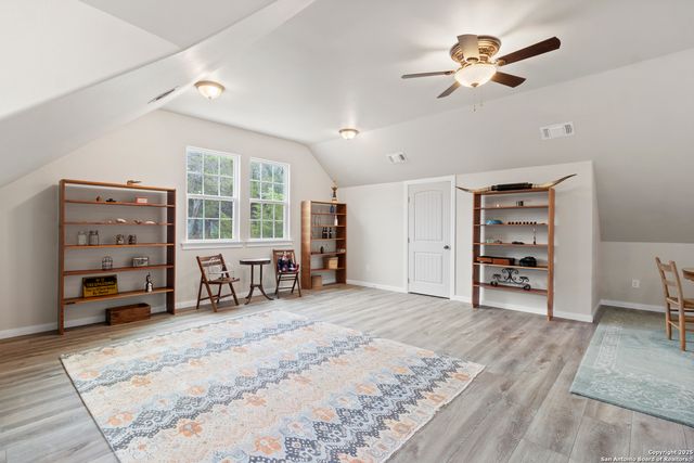 792 ALAMO BEACH RD, Pipe Creek, TX 78063