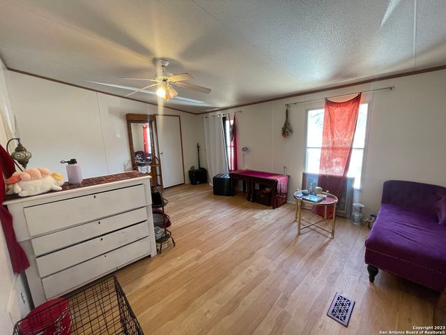 792 ALAMO BEACH RD, Pipe Creek, TX 78063