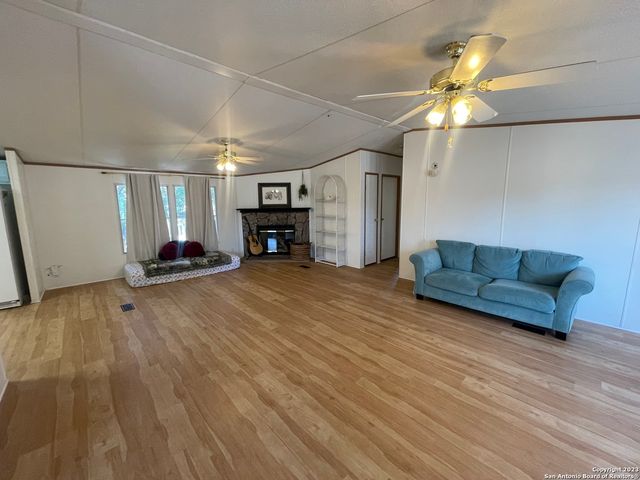 792 ALAMO BEACH RD, Pipe Creek, TX 78063