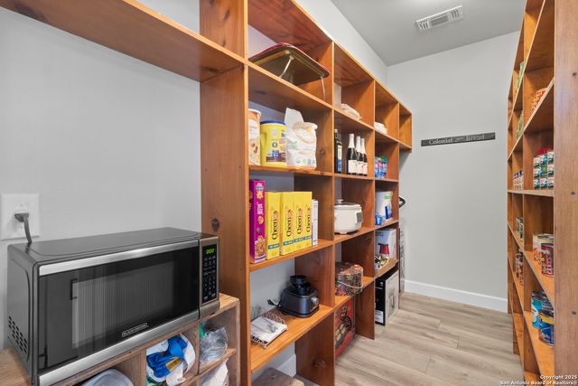 792 ALAMO BEACH RD, Pipe Creek, TX 78063