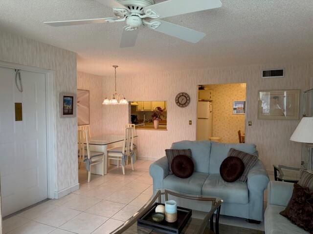 810 Sky Pine Way G2, Greenacres, FL 33415