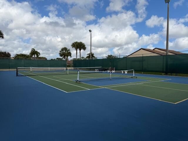 810 Sky Pine Way G2, Greenacres, FL 33415