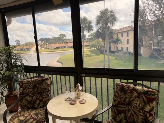 810 Sky Pine Way G2, Greenacres, FL 33415