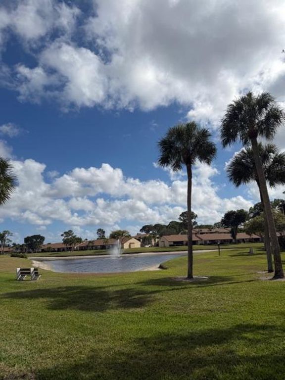 810 Sky Pine Way G2, Greenacres, FL 33415