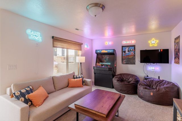 5031 N ESCAPES DR, St. George, UT 84770