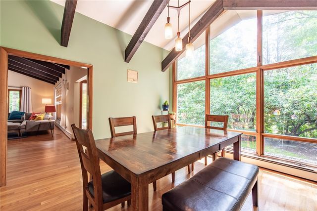 165 Kent Drive, East Greenwich, RI 02818