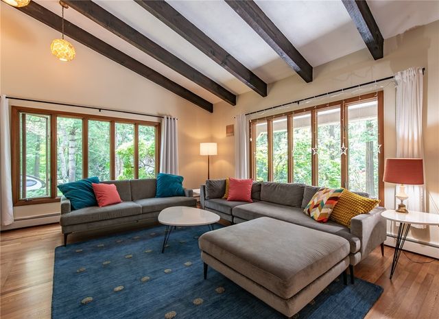 165 Kent Drive, East Greenwich, RI 02818