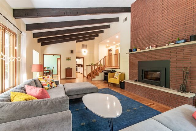 165 Kent Drive, East Greenwich, RI 02818