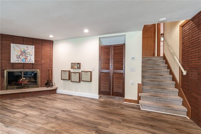 165 Kent Drive, East Greenwich, RI 02818