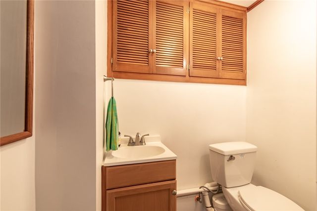 165 Kent Drive, East Greenwich, RI 02818
