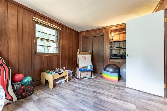 165 Kent Drive, East Greenwich, RI 02818
