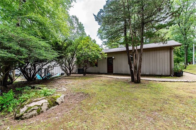 165 Kent Drive, East Greenwich, RI 02818