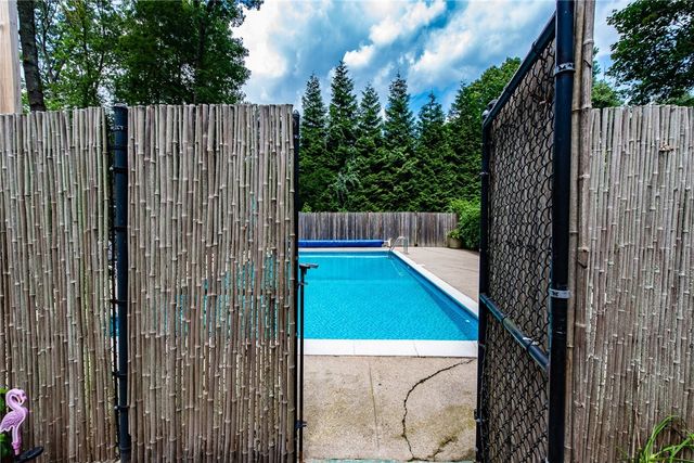 165 Kent Drive, East Greenwich, RI 02818