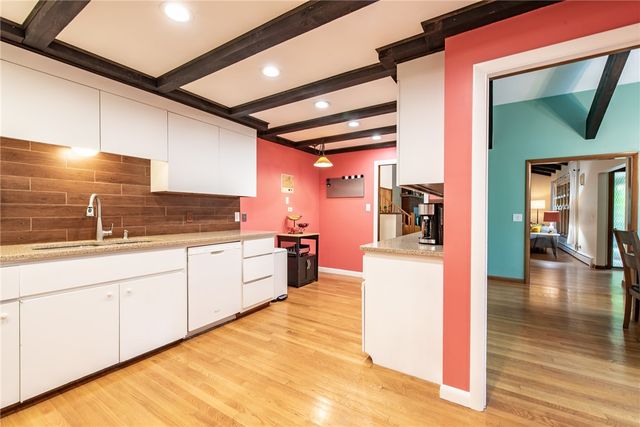 165 Kent Drive, East Greenwich, RI 02818