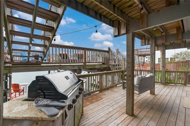 13737 Cayo Gorda Ct, Corpus Christi, TX 78418