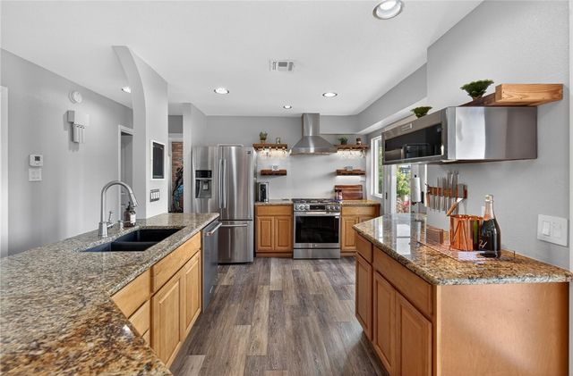 13737 Cayo Gorda Ct, Corpus Christi, TX 78418