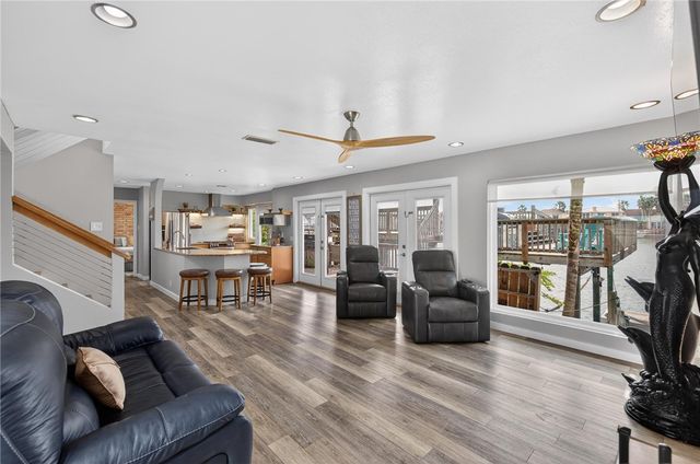 13737 Cayo Gorda Ct, Corpus Christi, TX 78418