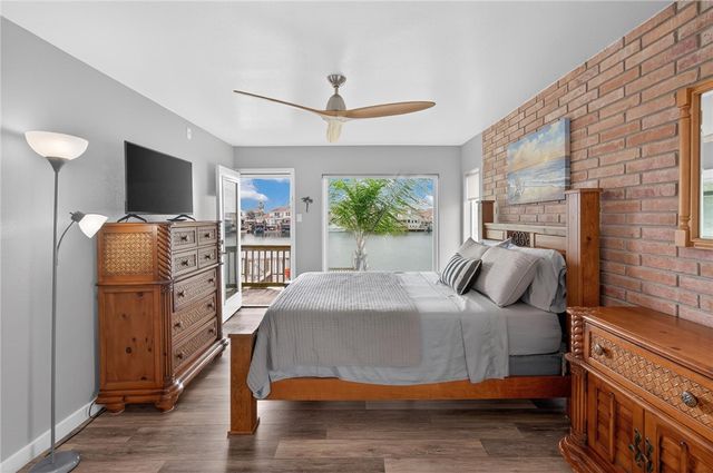 13737 Cayo Gorda Ct, Corpus Christi, TX 78418