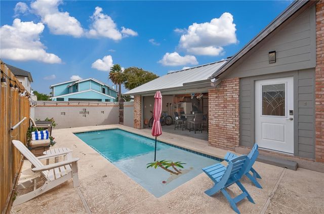 13737 Cayo Gorda Ct, Corpus Christi, TX 78418