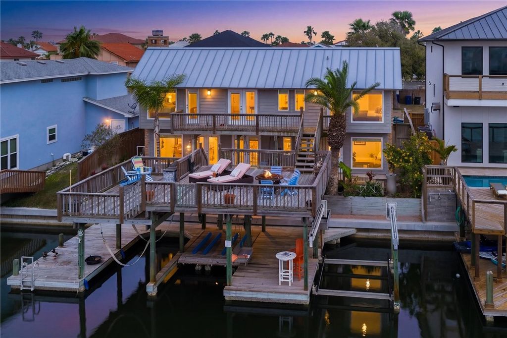 13737 Cayo Gorda Ct, Corpus Christi, TX 78418