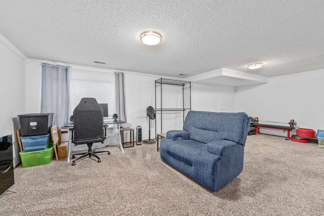 1835 S Cypress St, Wichita, KS 67207