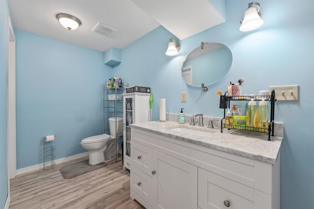 1835 S Cypress St, Wichita, KS 67207