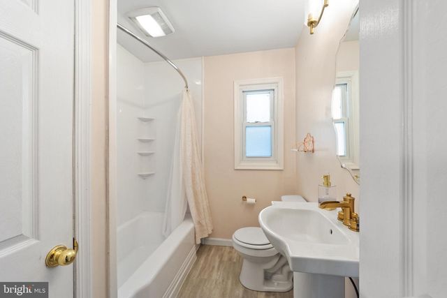 421 ARCH ST, Delran, NJ 08075