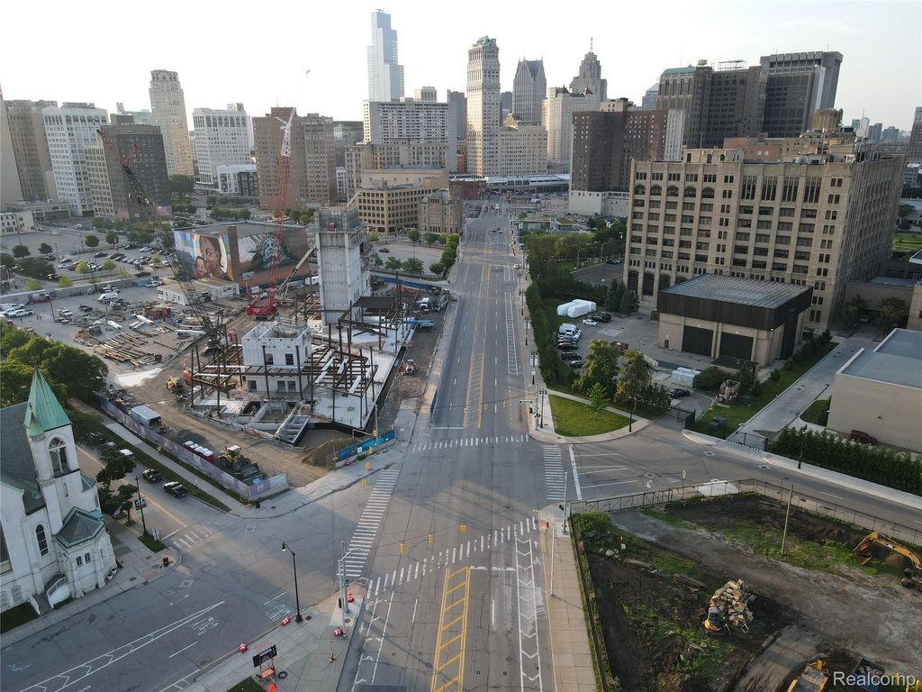 2421 3rd Street, Detroit, MI 48201