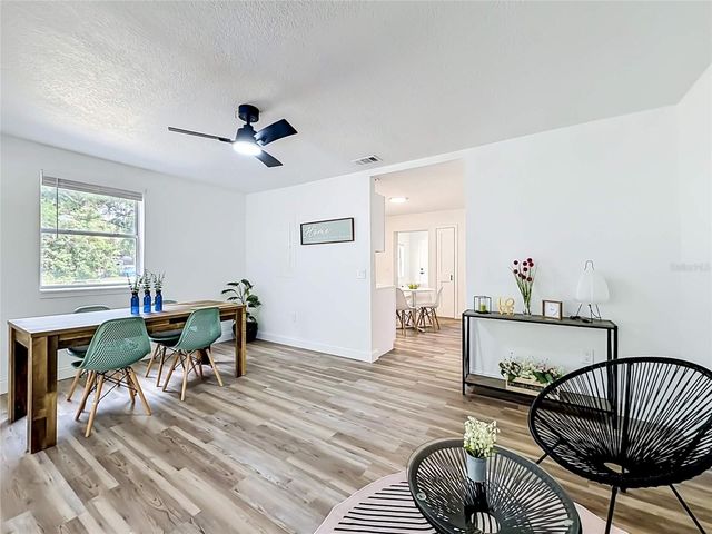 16116 WALLACE STREET, Umatilla, FL 32784