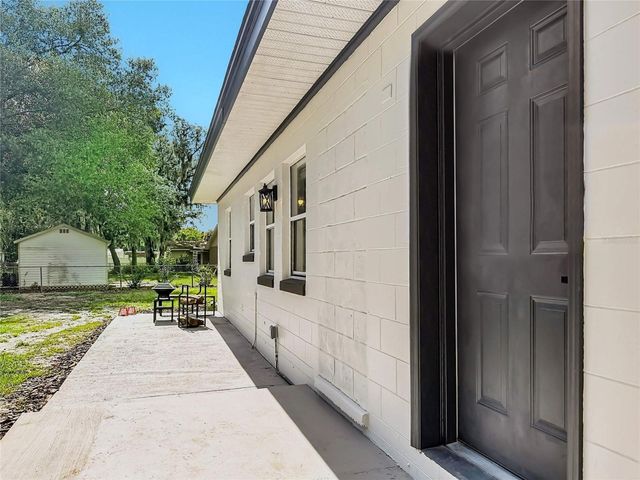16116 WALLACE STREET, Umatilla, FL 32784