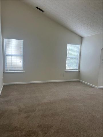 370 Oakland Place dr Drive, Lawrenceville, GA 30044