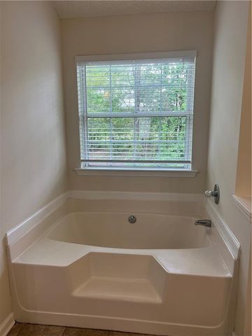 370 Oakland Place dr Drive, Lawrenceville, GA 30044