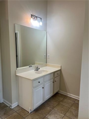 370 Oakland Place dr Drive, Lawrenceville, GA 30044