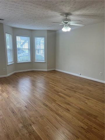 370 Oakland Place dr Drive, Lawrenceville, GA 30044