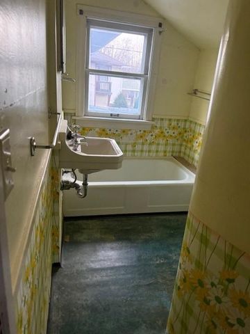 2915 44th Avenue S, Minneapolis, MN 55406