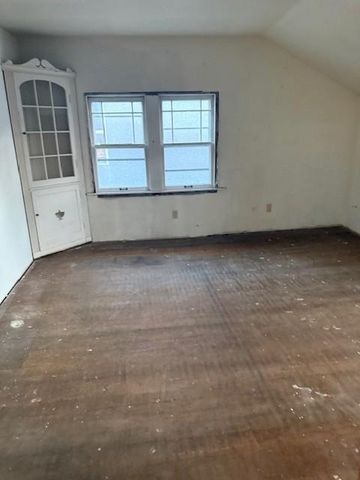 2915 44th Avenue S, Minneapolis, MN 55406