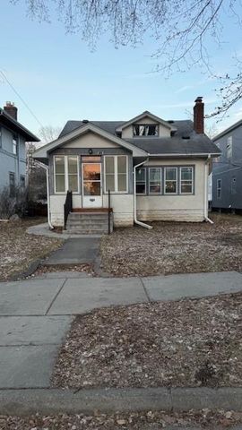 2915 44th Avenue S, Minneapolis, MN 55406