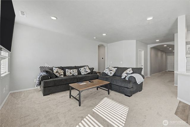 212 Royal Palm Drive, Moses Lake, WA 98837