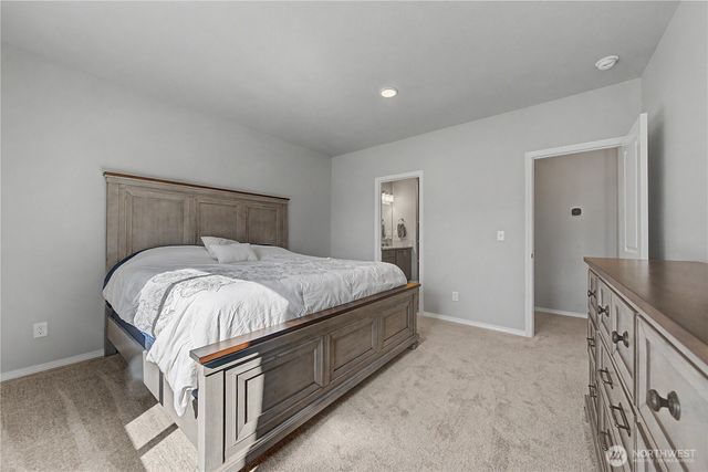 212 Royal Palm Drive, Moses Lake, WA 98837