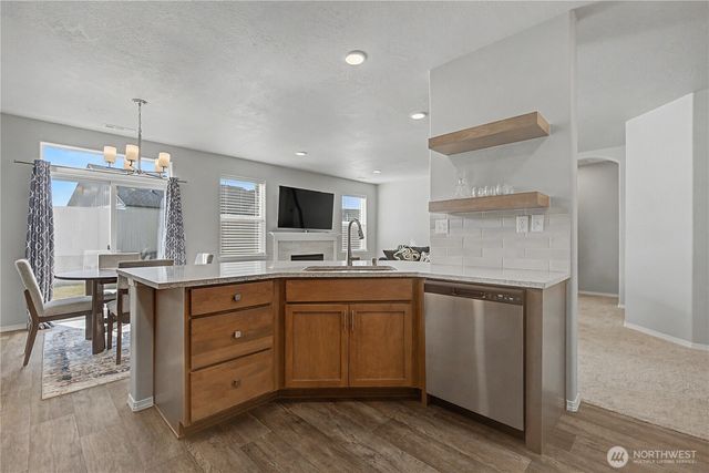 212 Royal Palm Drive, Moses Lake, WA 98837