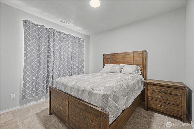 212 Royal Palm Drive, Moses Lake, WA 98837