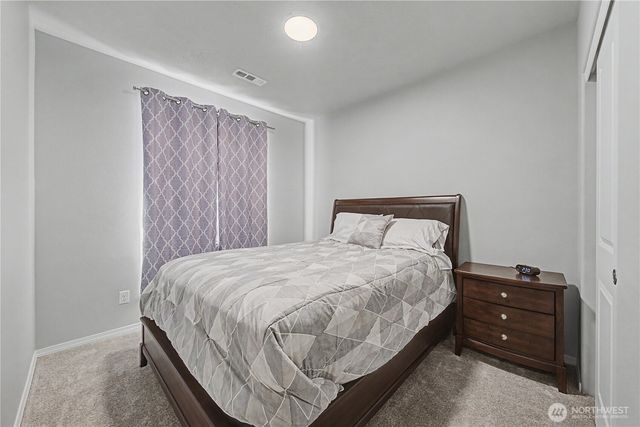 212 Royal Palm Drive, Moses Lake, WA 98837