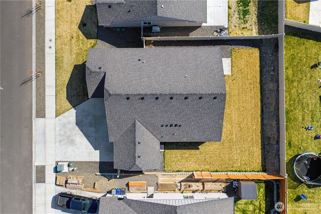 212 Royal Palm Drive, Moses Lake, WA 98837