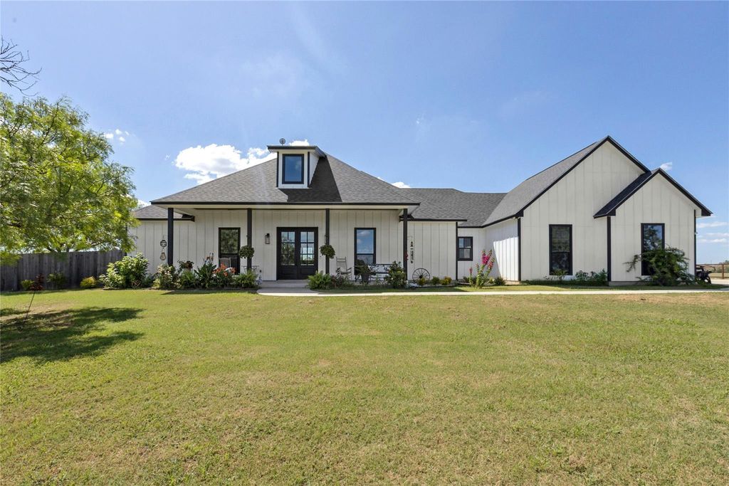 1170 Watterson RD, Red Rock, TX 78662