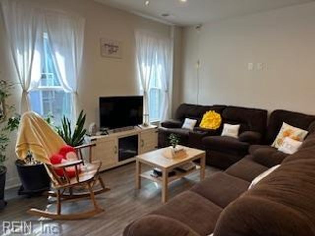 529 Bright Red RN, Chesapeake, VA 23323